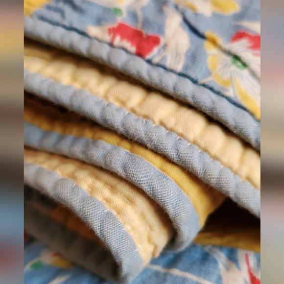 Very Old Quilt, Possibly Feedsack - Picture 2 of 7